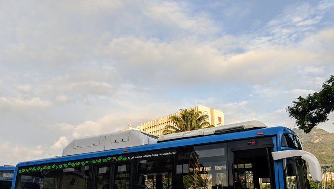 Llegan 21 nuevo buses a gas que se suman a 26 eléctricos que ya ruedan en Cali