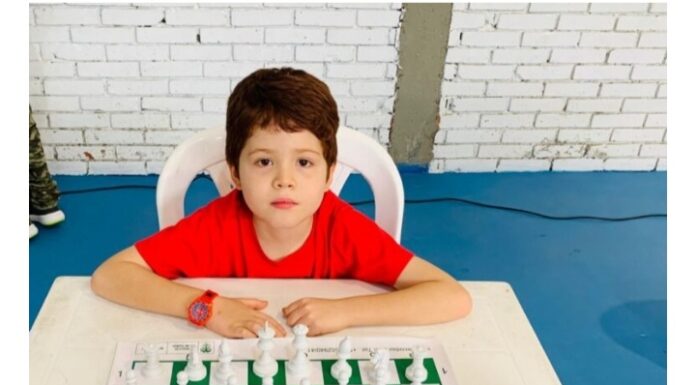 Nicolas el niño genio del ajedrez