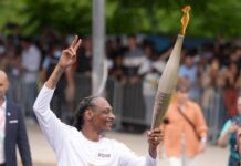 Snoop Dogg ‘prendió’ la llama olímpica de París 2024