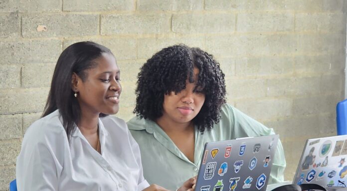 Oportunidades de preparación y trabajo para la juventud en regiones clave de Colombia